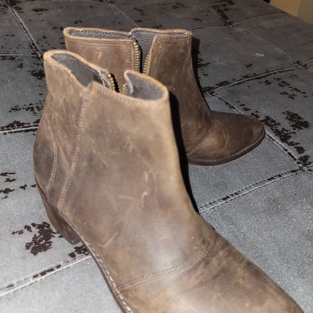 Wolverine booties